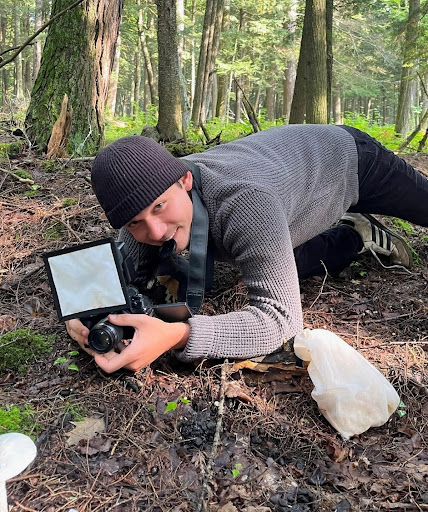 Me (Jason Raiti) in the wild, looking at spore shapes